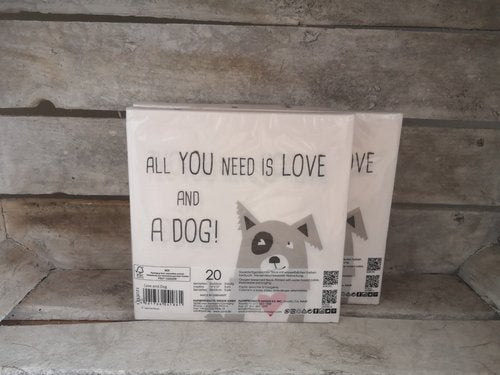 Serviette handgezeichnete Hund mit Schriftzug All You Need Is Love and a Dog.